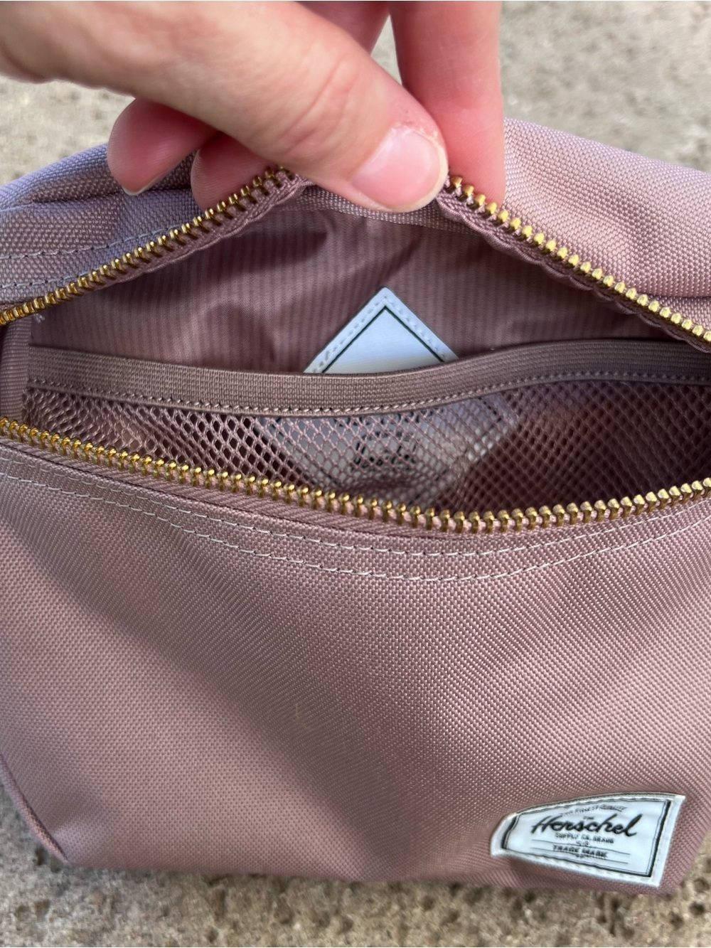 HERSCHEL // Settlement Hip Pack 2L — Ash Rose - Picture 4 of 6